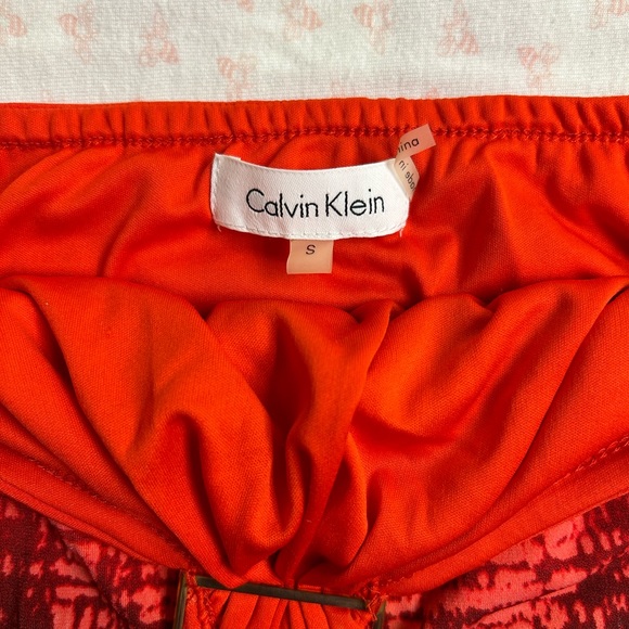 EUC. Calvin Klein - Chocker Off shoulder top - S - Picture 6 of 7